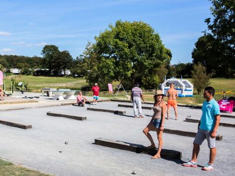 Tour Opérateurs et particuliers sur Camping Domaine de Litteau - Funpass non inclus - Camping Calvados